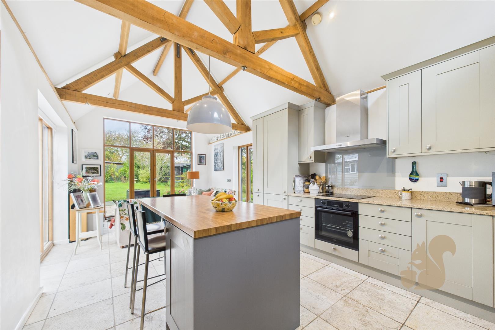 Kitchen/Breakfast Room
